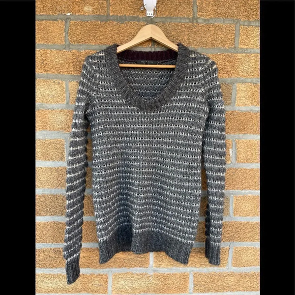 RAG & BONE Greville Sweater size medium - Picture 7 of 13